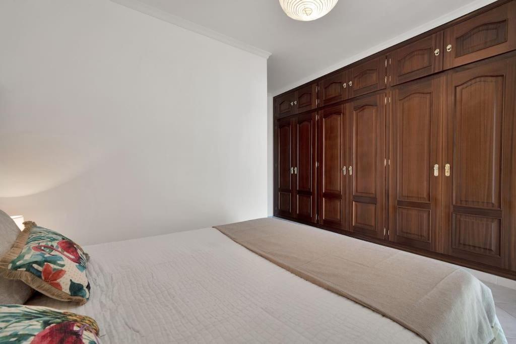 En El Centro De San Pedro Con Parking - Del Valle 72 1 Apartamento *