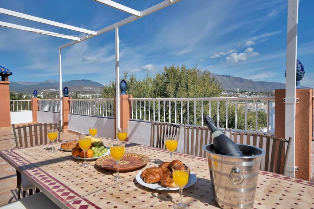 En El Centro De San Pedro Con Parking - Del Valle 72 1 Marbella