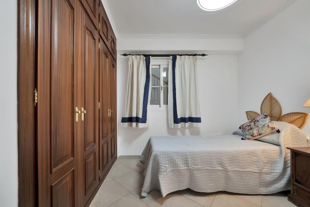 En El Centro De San Pedro Con Parking - Del Valle 72 1 Lejlighed Marbella